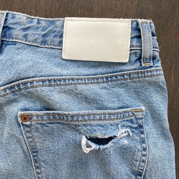 H&M ripped boyfriend jeans - Picture 6 of 6